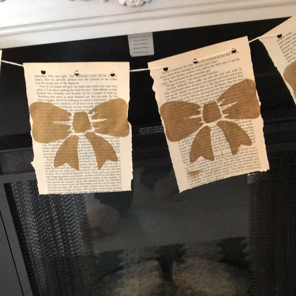 🌹💐Pretty Hand Painted Garland 🌷💐 - Picture 9 of 9